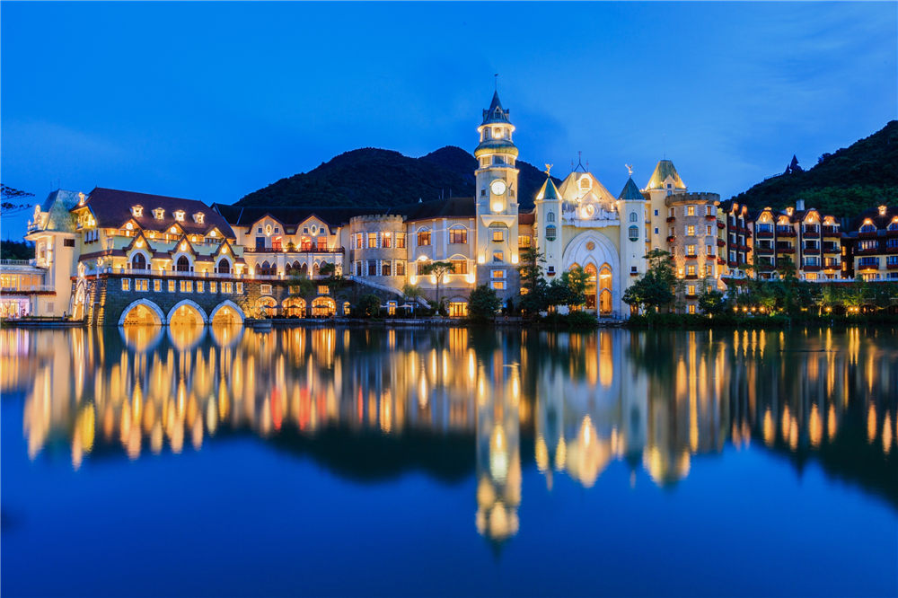 茵特拉根酒店夜景.jpg