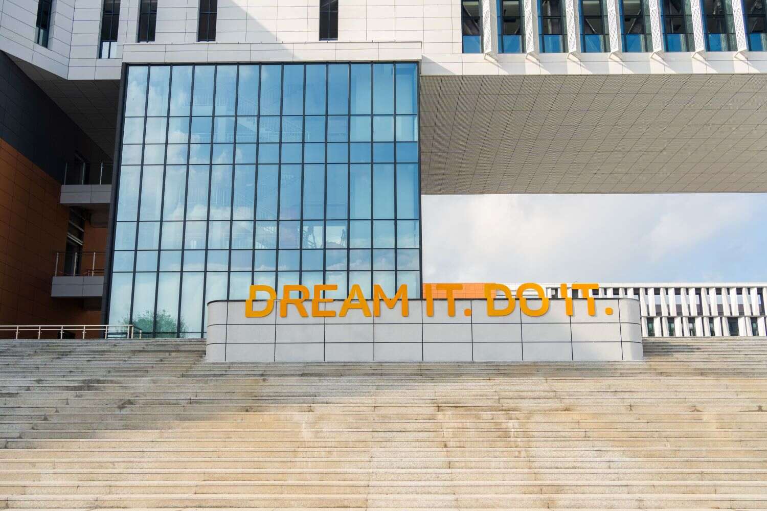 微信图片_20260616174716_749_356 (2).jpg