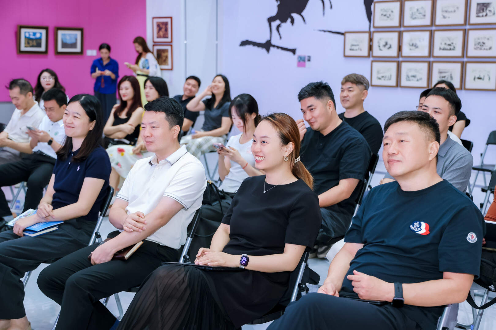 DAGO0419-opq4762693362.jpg
